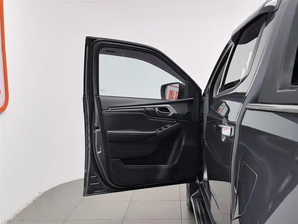 D-MAX 2021 1.9T Manual 4WD Diesel Global Sport RZ4E — миниатюра 8