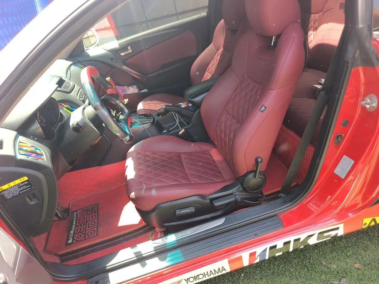 Hyundai Genesis Coupe 2009 2.0T Automatic Luxury Edition — миниатюра 16