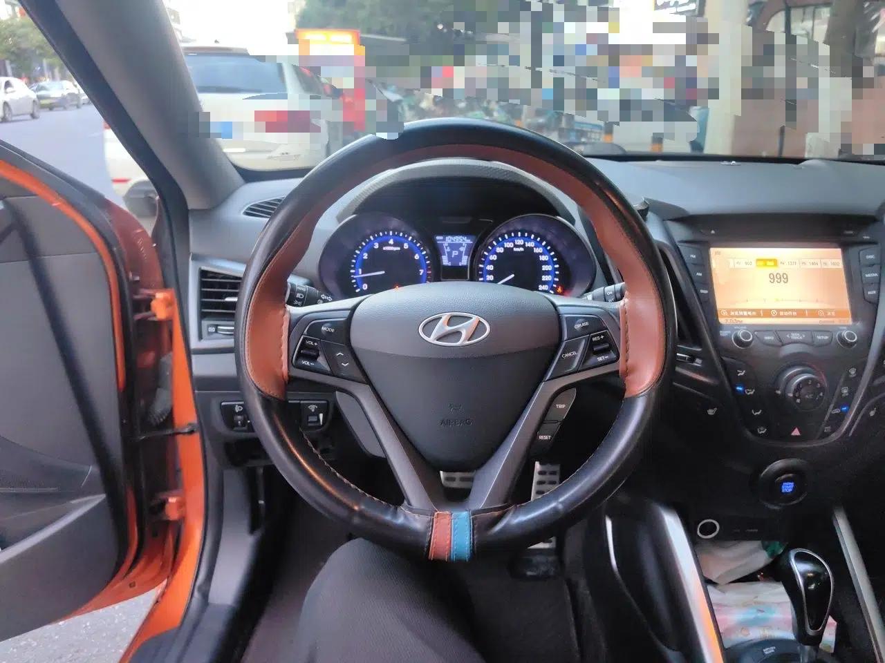 Hyundai Veloster 2012 1.6T Automatic Luxury Edition — миниатюра 11