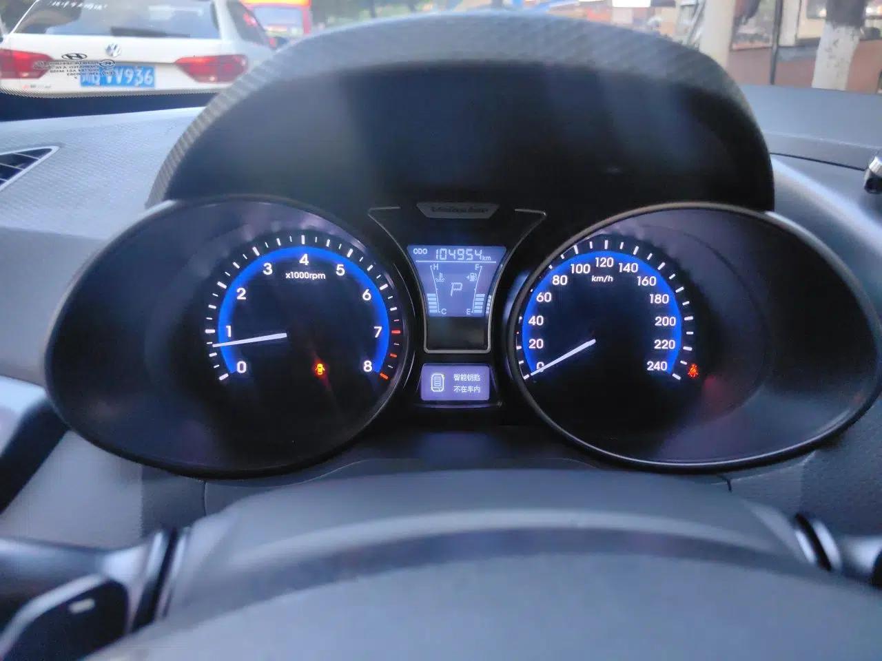 Hyundai Veloster 2012 1.6T Automatic Luxury Edition — миниатюра 12
