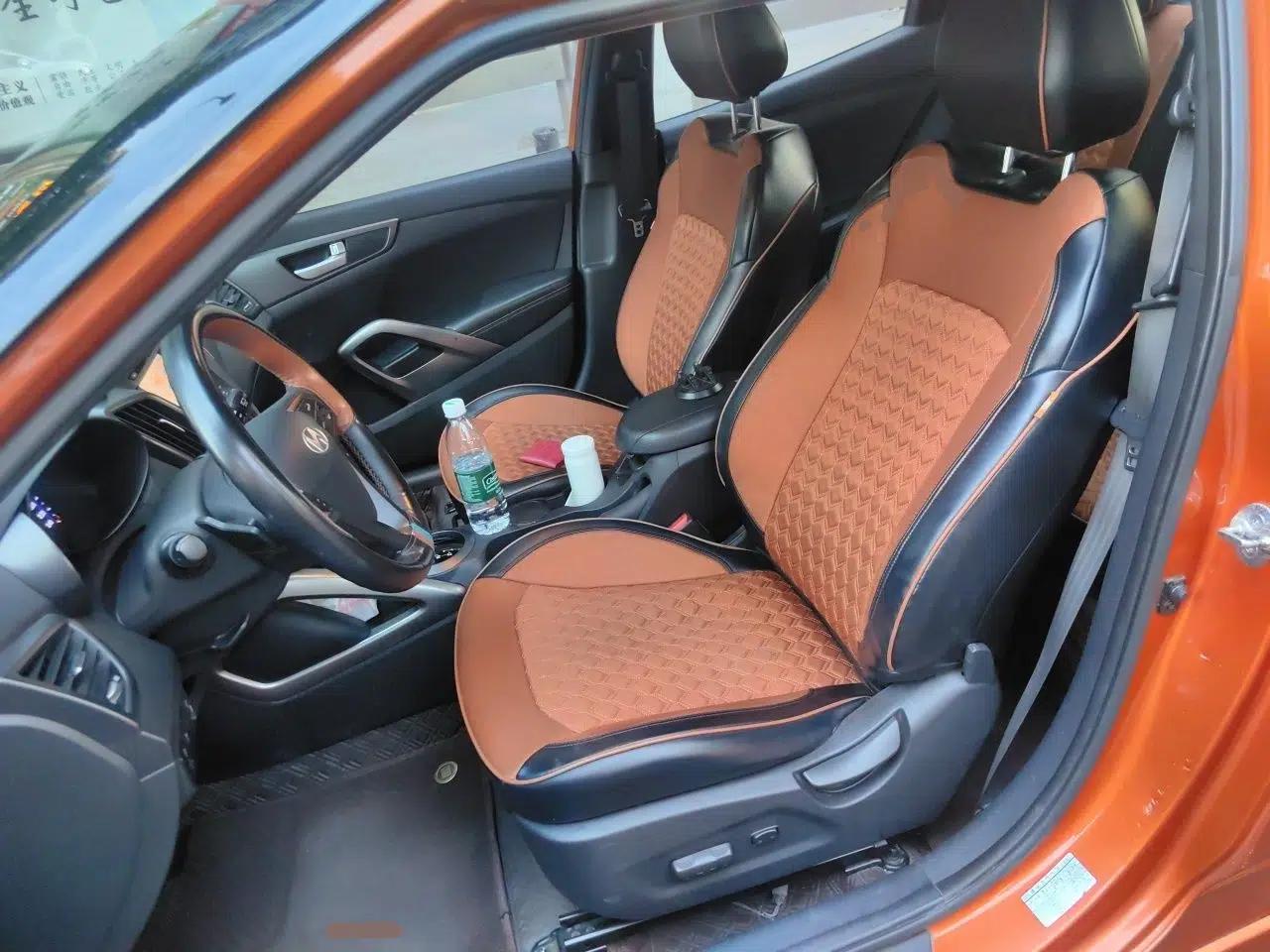 Hyundai Veloster 2012 1.6T Automatic Luxury Edition — миниатюра 16