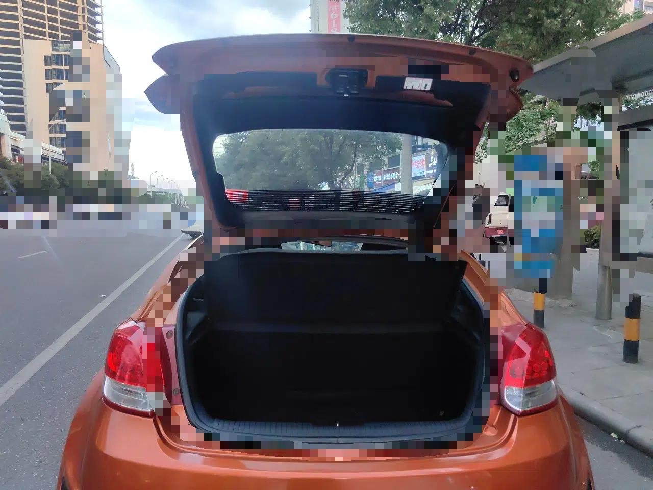 Hyundai Veloster 2012 1.6T Automatic Luxury Edition — миниатюра 20
