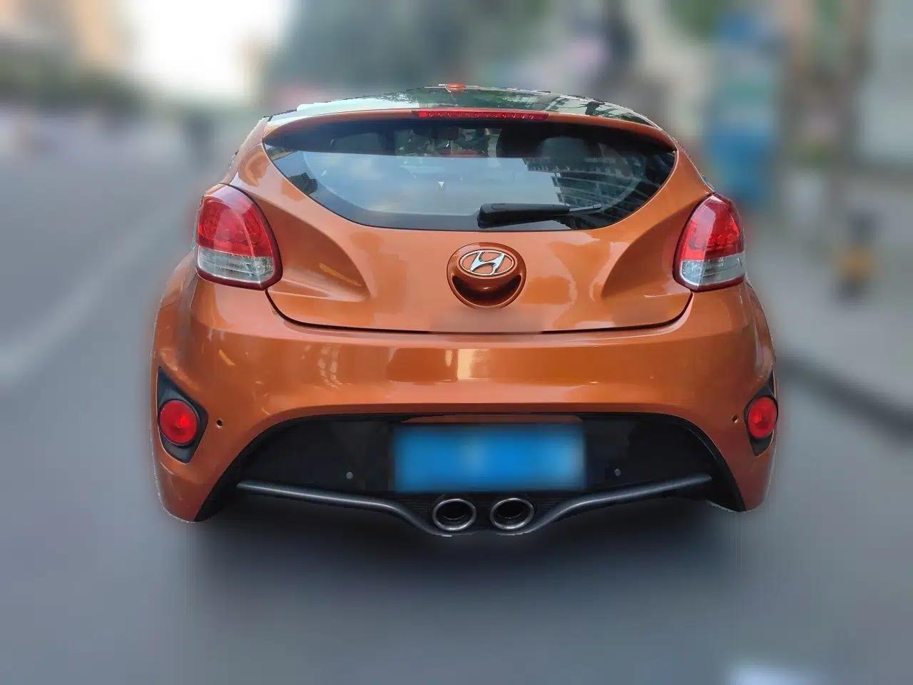 Hyundai Veloster 2012 1.6T Automatic Luxury Edition — миниатюра 5