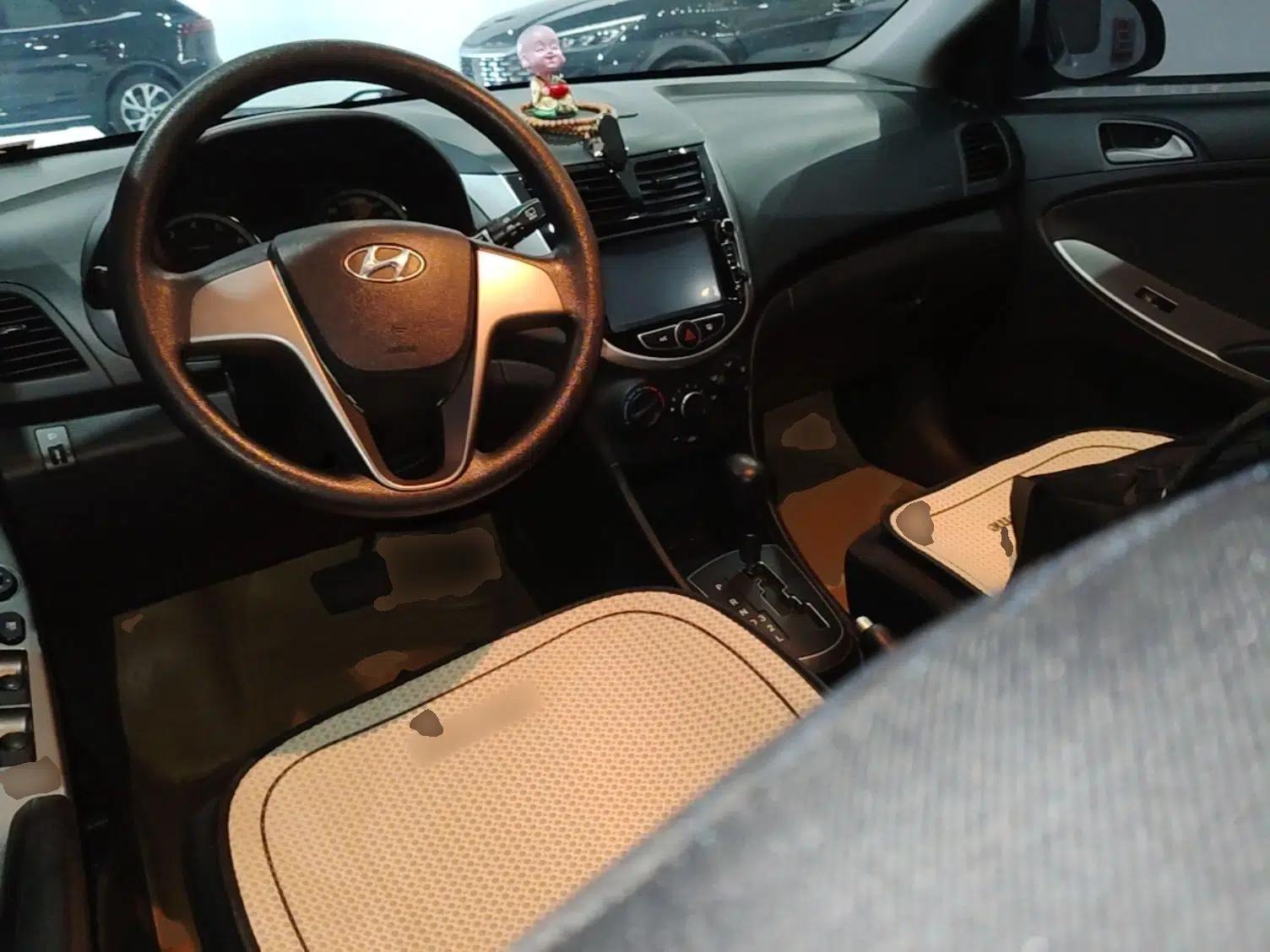 Hyundai Verna Ray 2014 1.4L Automatic GLX — миниатюра 13