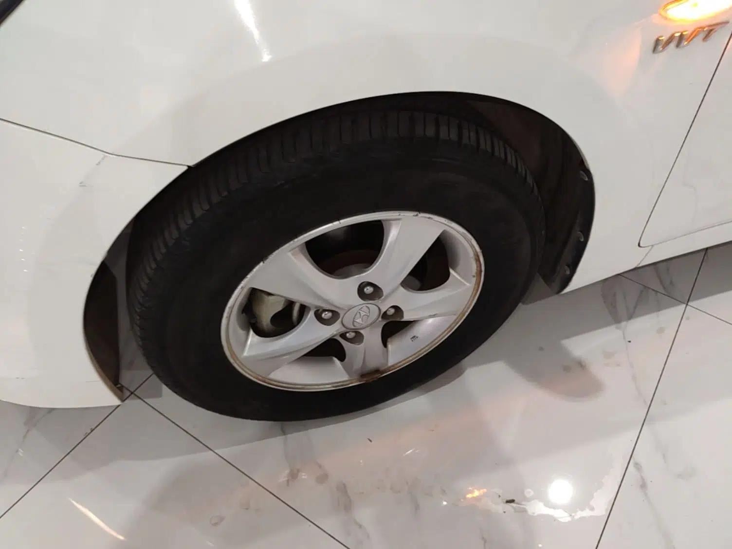 Hyundai Verna Ray 2014 1.4L Automatic GLX — миниатюра 8