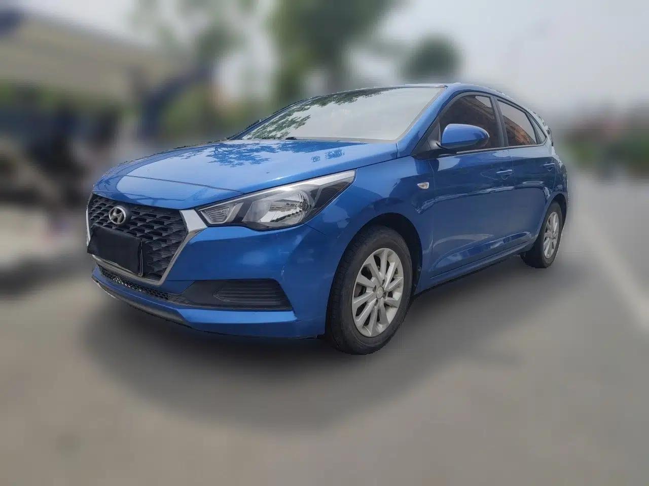 Hyundai Verna RV 2017 1.4L Manual Cool Edition GLS China V Emission Standard — миниатюра 1