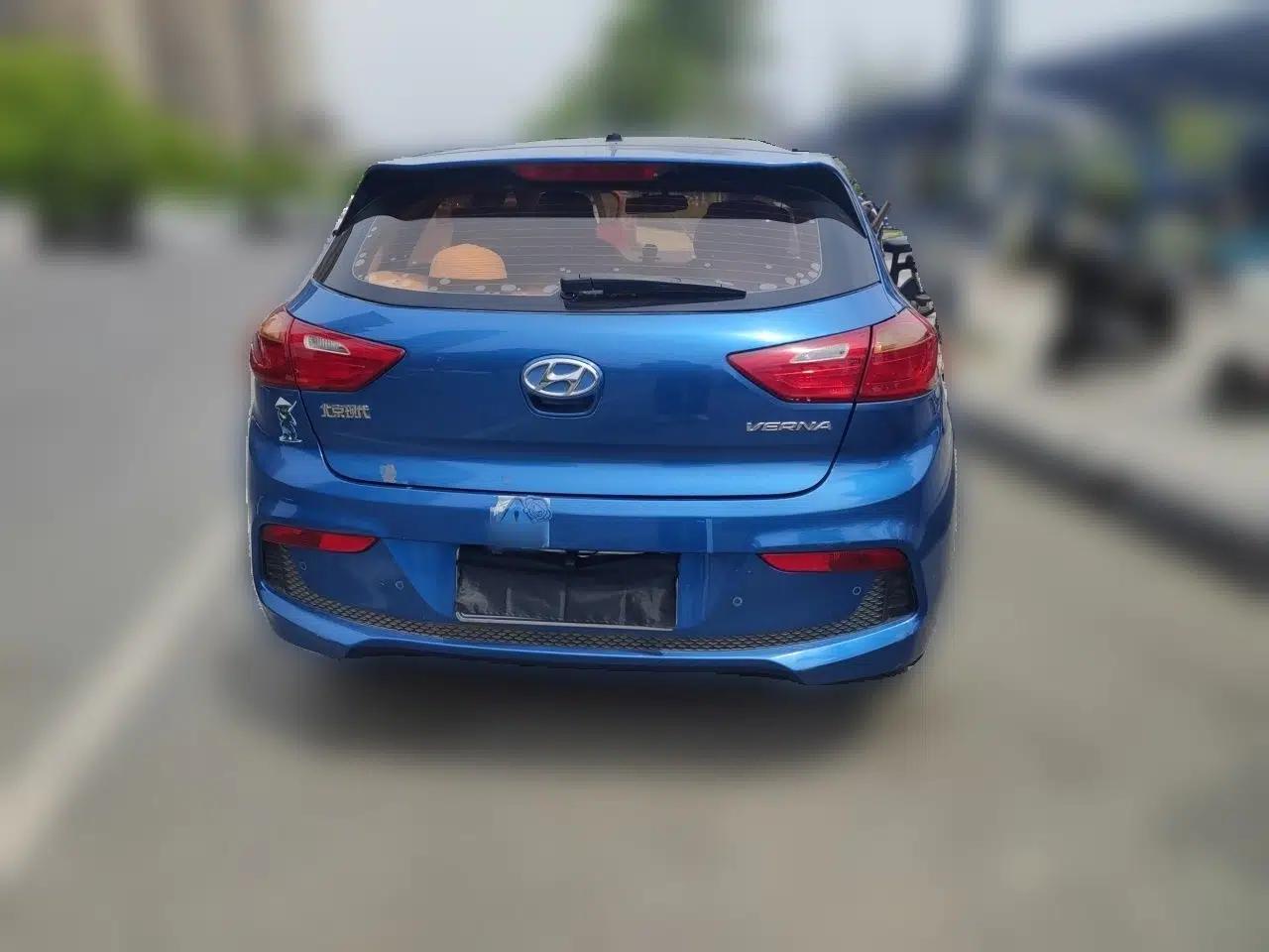 Hyundai Verna RV 2017 1.4L Manual Cool Edition GLS China V Emission Standard — миниатюра 5