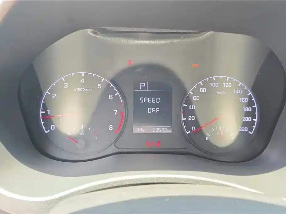 2016 Hyundai Verna 1.4L Automatic GLS (Cool Edition) — миниатюра 14