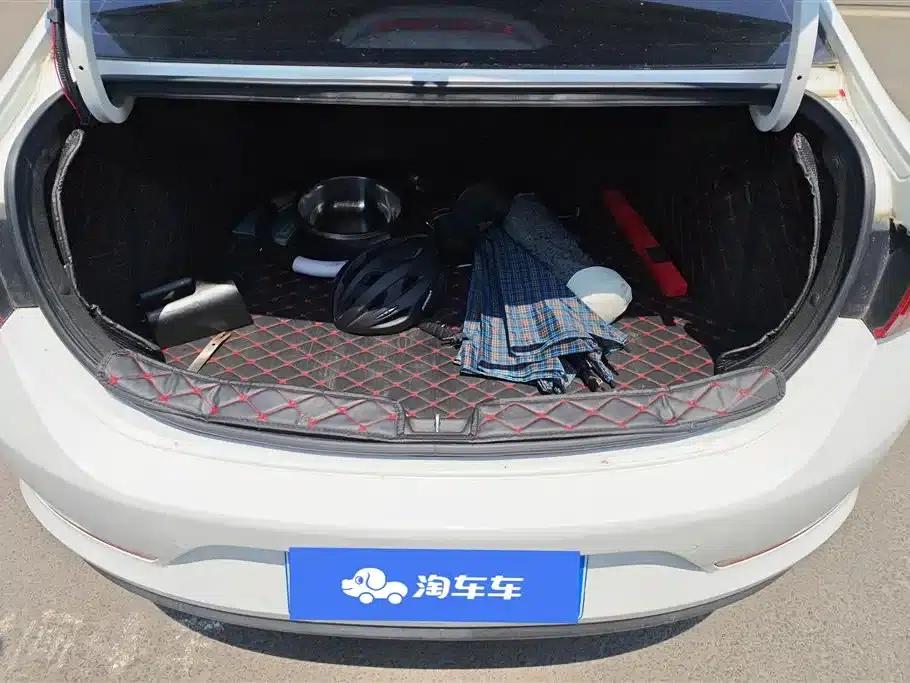 2016 Hyundai Verna 1.4L Automatic GLS (Cool Edition) — миниатюра 4