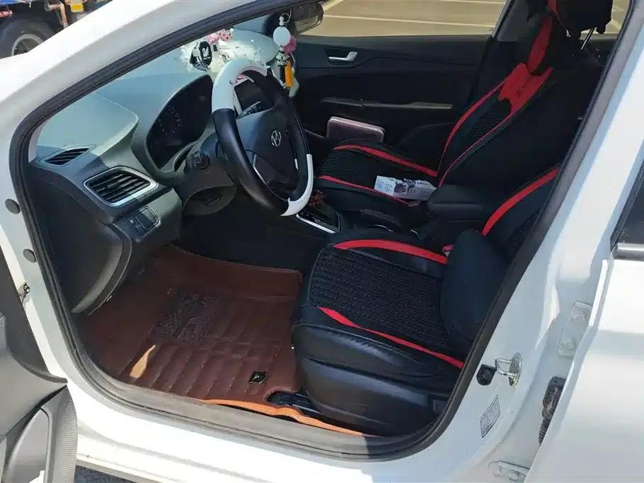 2016 Hyundai Verna 1.4L Automatic GLS (Cool Edition) — миниатюра 9