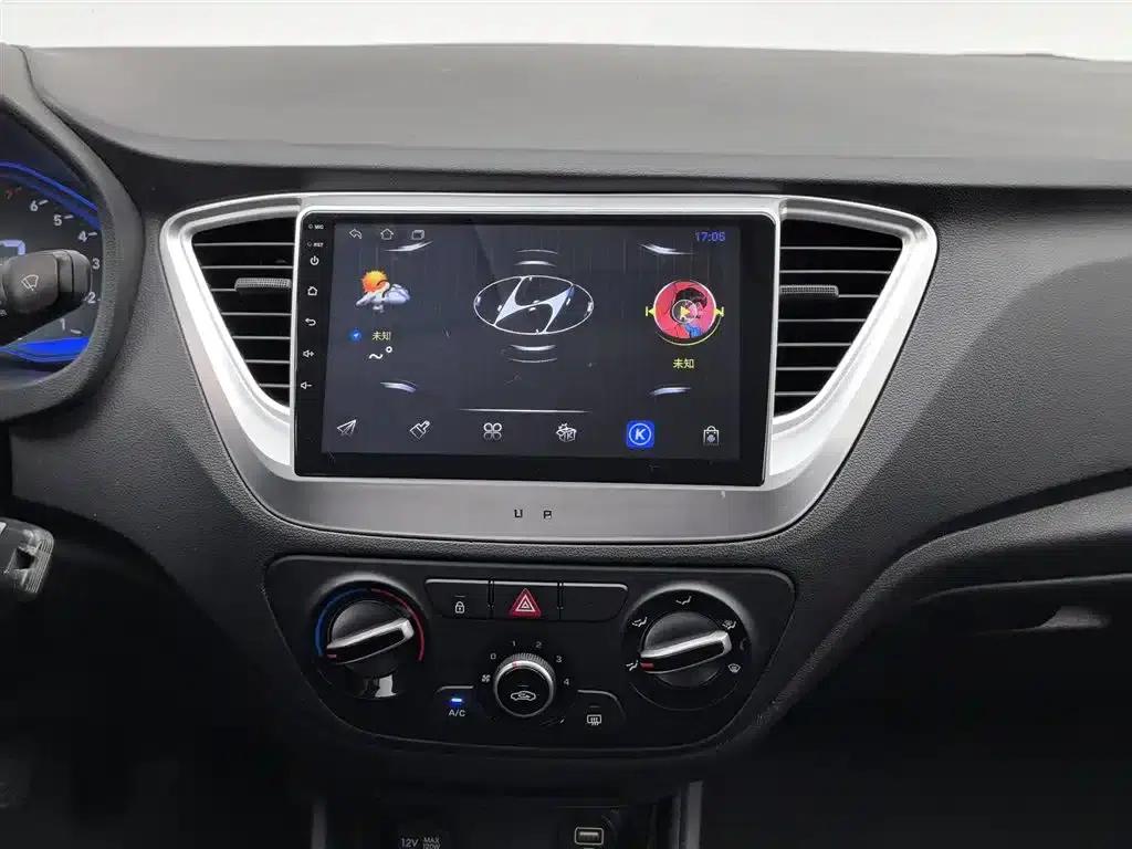 2020 Hyundai Verna 1.4L Manual GLS Cool Edition — миниатюра 12