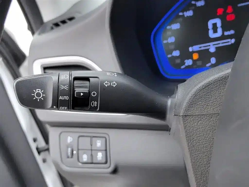 2020 Hyundai Verna 1.4L Manual GLS Cool Edition — миниатюра 21