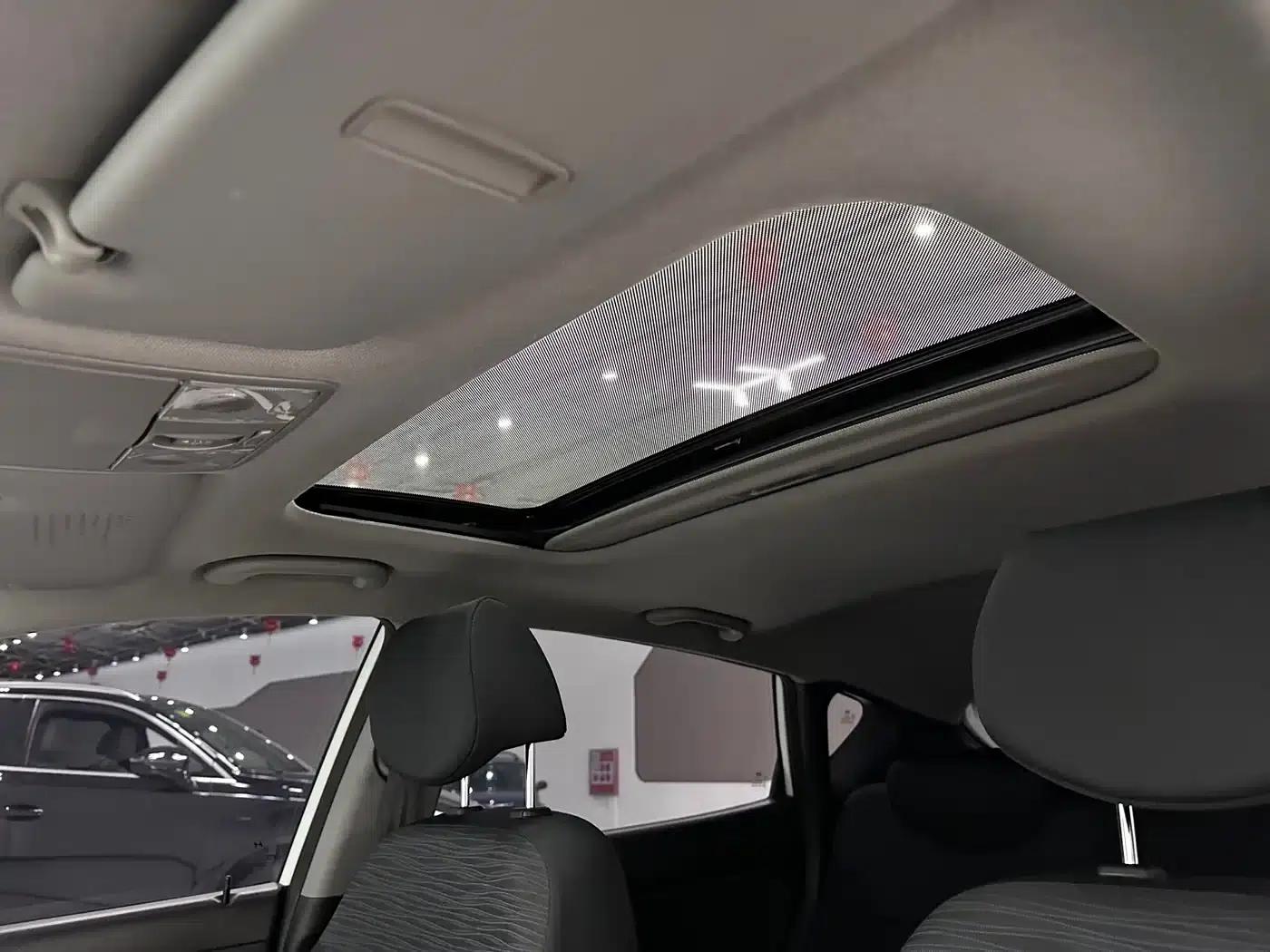 Ruiyi 2014 1.4L Automatic GLX — миниатюра 11