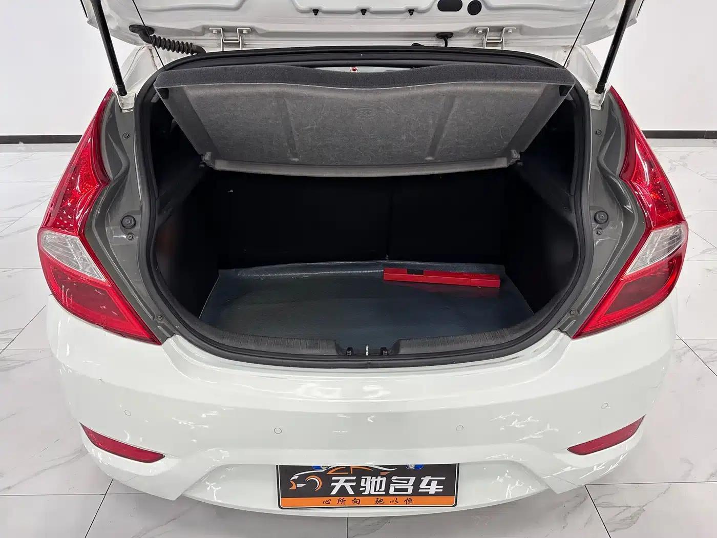 Ruiyi 2014 1.4L Automatic GLX — миниатюра 12