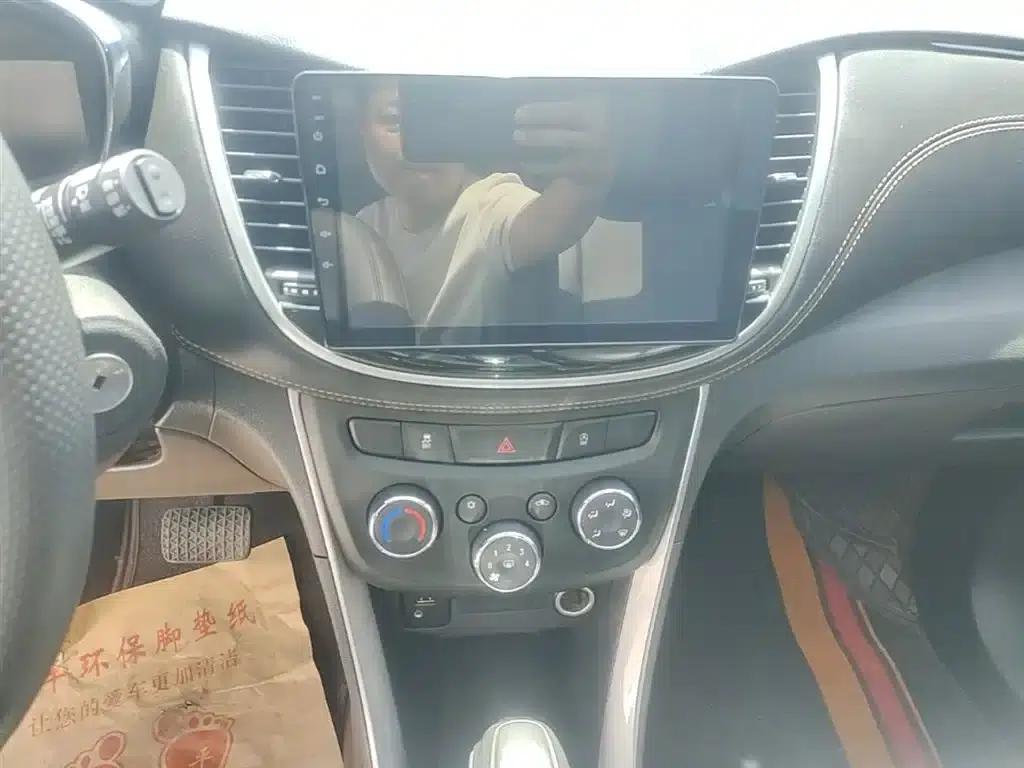 Chevrolet Trax 2017 1.4T Automatic 2WD Comfort Model — миниатюра 13