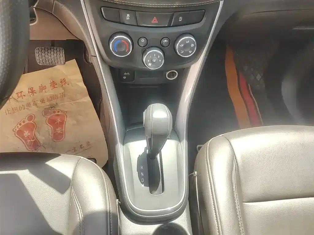 Chevrolet Trax 2017 1.4T Automatic 2WD Comfort Model — миниатюра 14