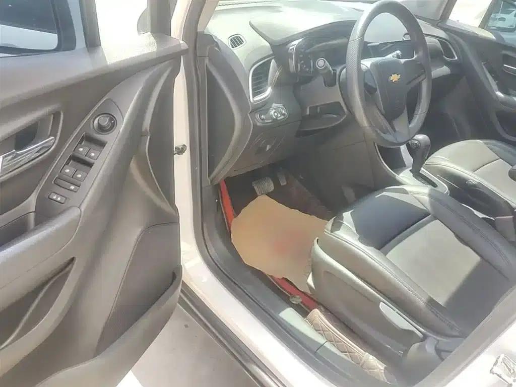 Chevrolet Trax 2017 1.4T Automatic 2WD Comfort Model — миниатюра 16