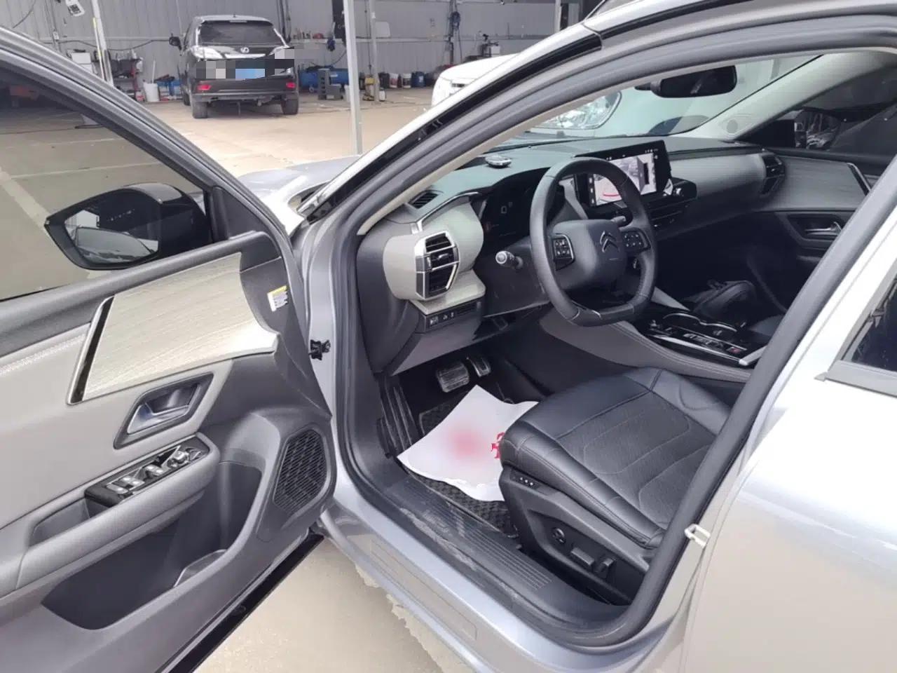 Citroen C5 X 2021 1.6T Ignite the Extraordinary — миниатюра 18