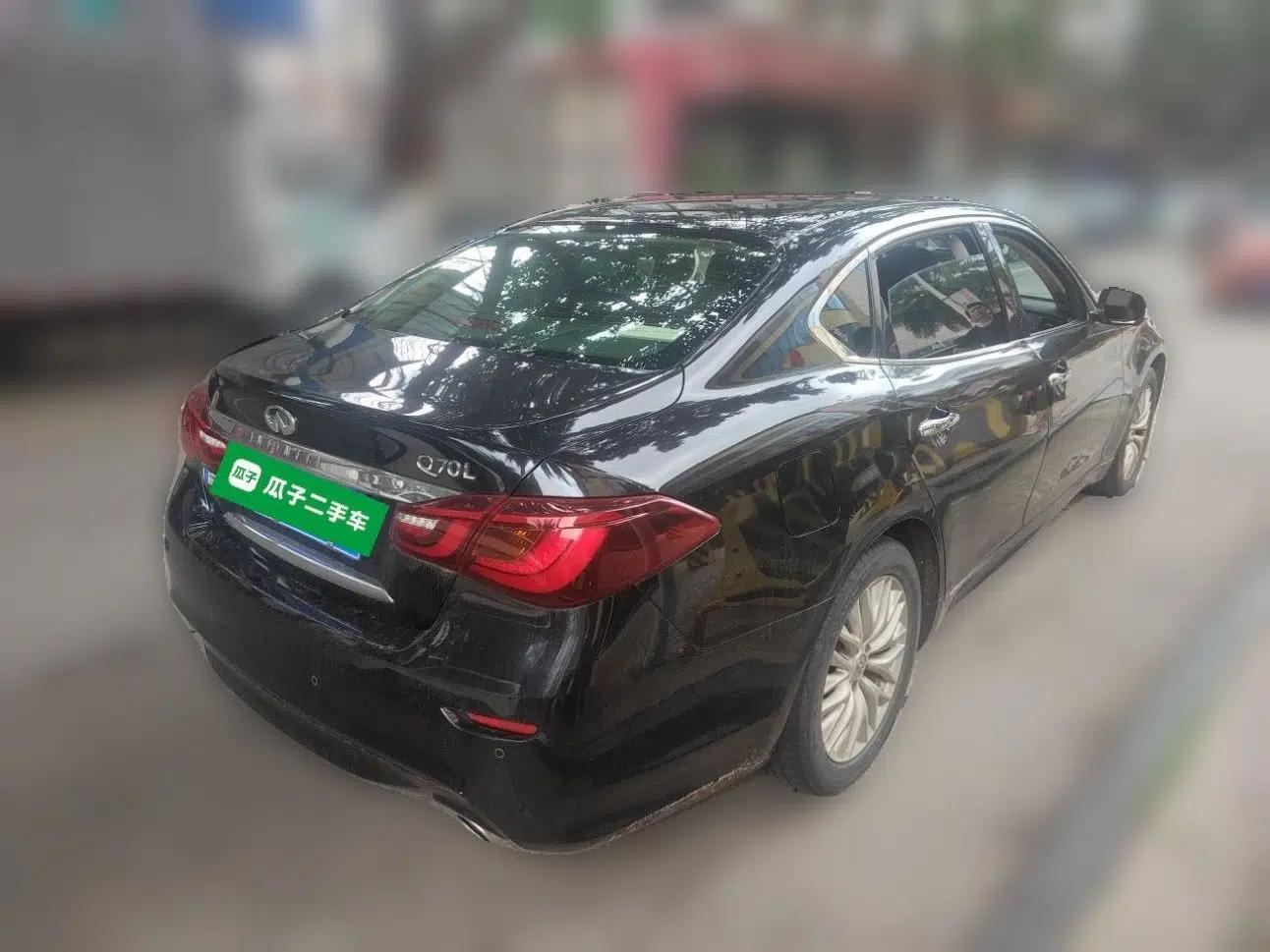 Infiniti Q70 2017 Q70L 2.5L Enjoyment Edition — миниатюра 6