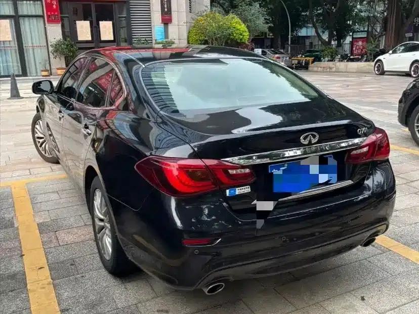 Infiniti Q70 2017 Q70L 2.5L Enjoy Edition — миниатюра 7