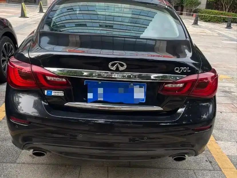 Infiniti Q70 2017 Q70L 2.5L Enjoy Edition — миниатюра 8