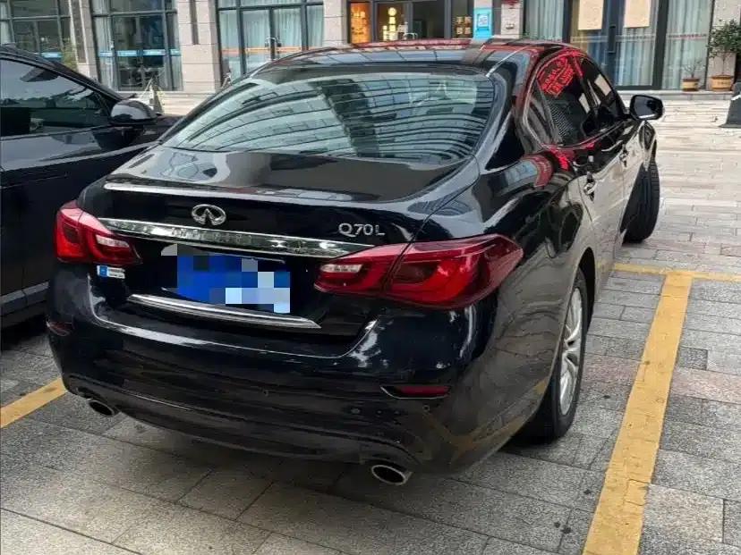 Infiniti Q70 2017 Q70L 2.5L Enjoy Edition — миниатюра 9