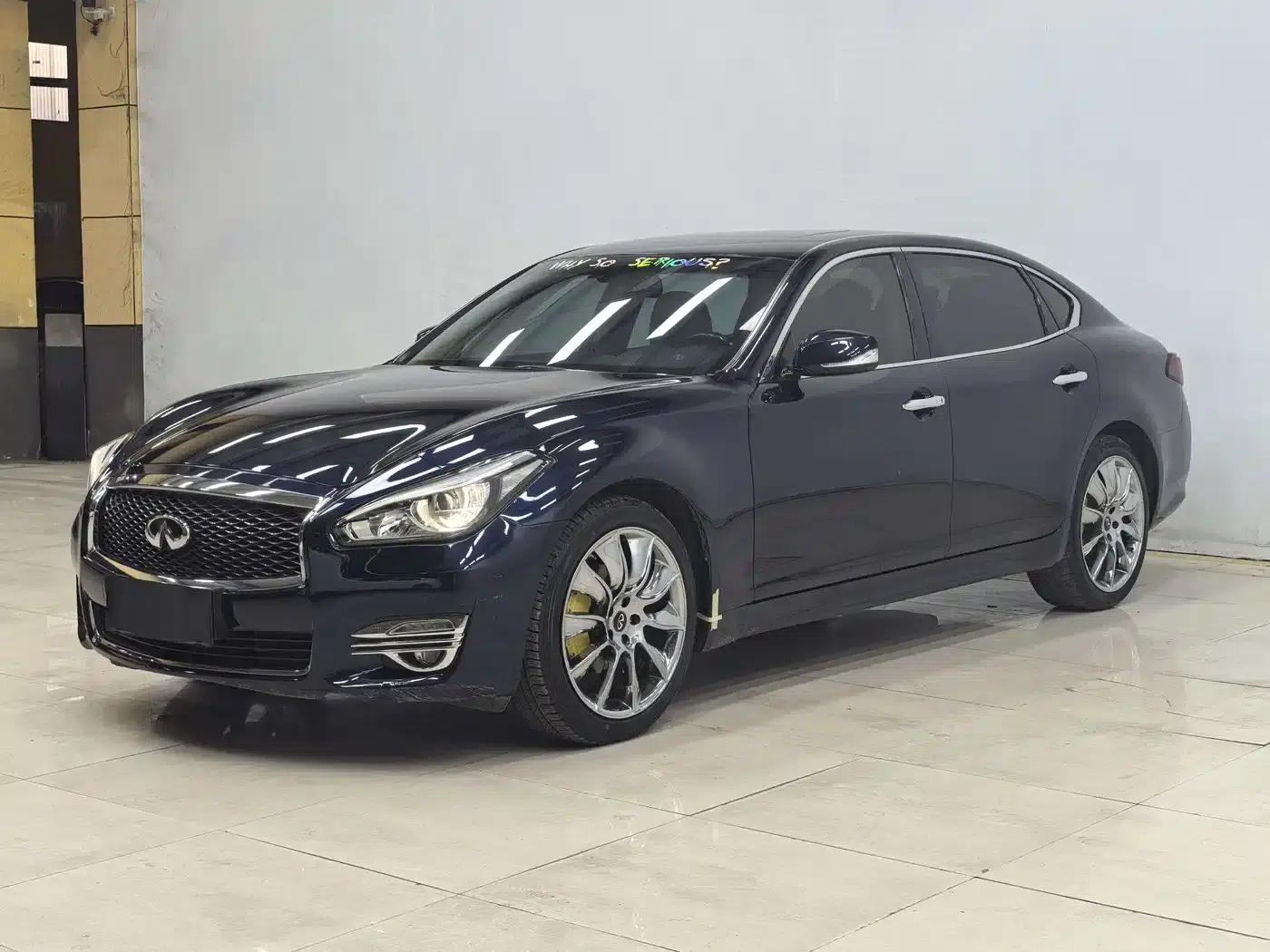 Infiniti Q70 2017 Q70L 2.5L Elite Edition — миниатюра 1