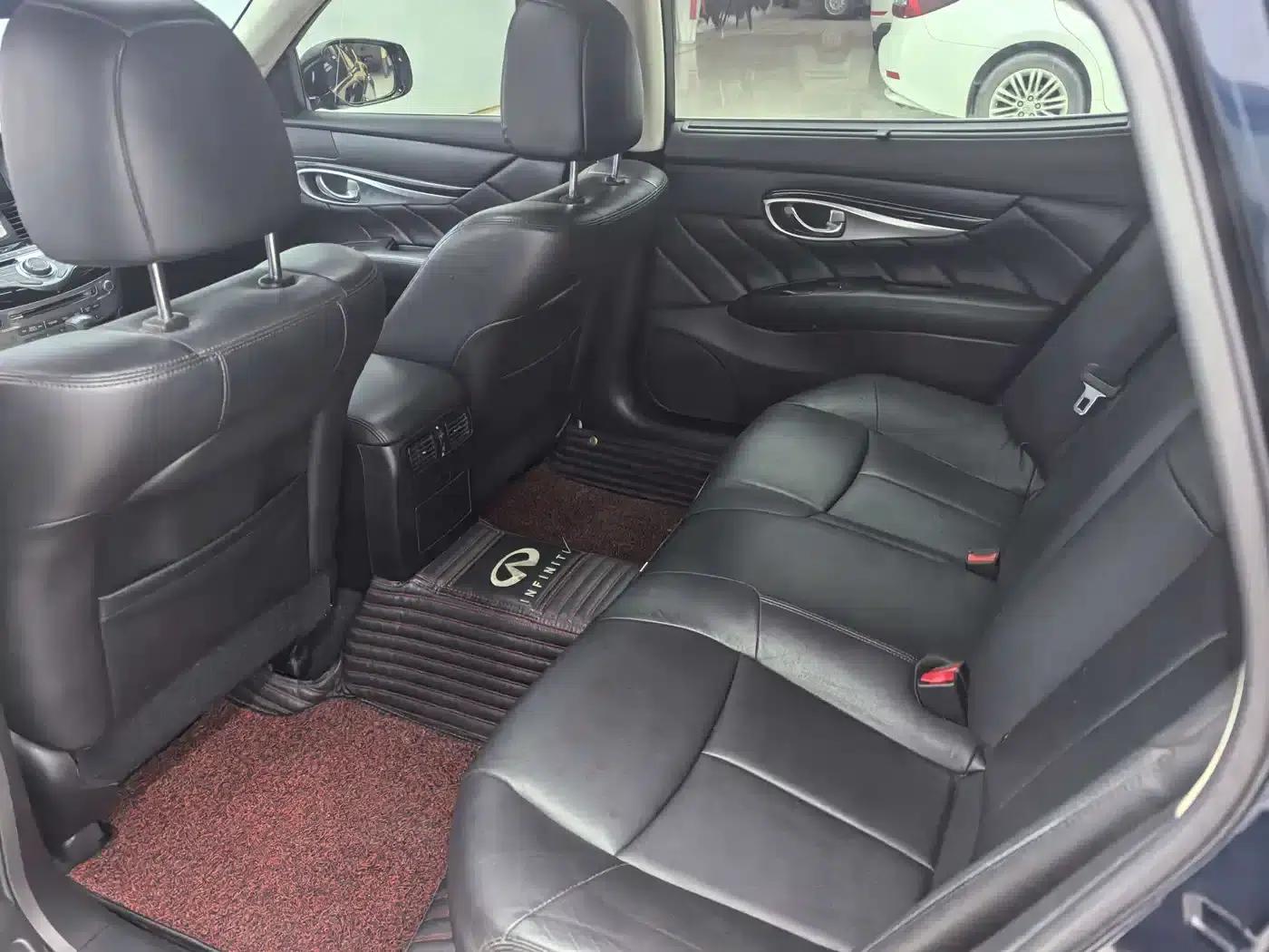 Infiniti Q70 2017 Q70L 2.5L Elite Edition — миниатюра 6