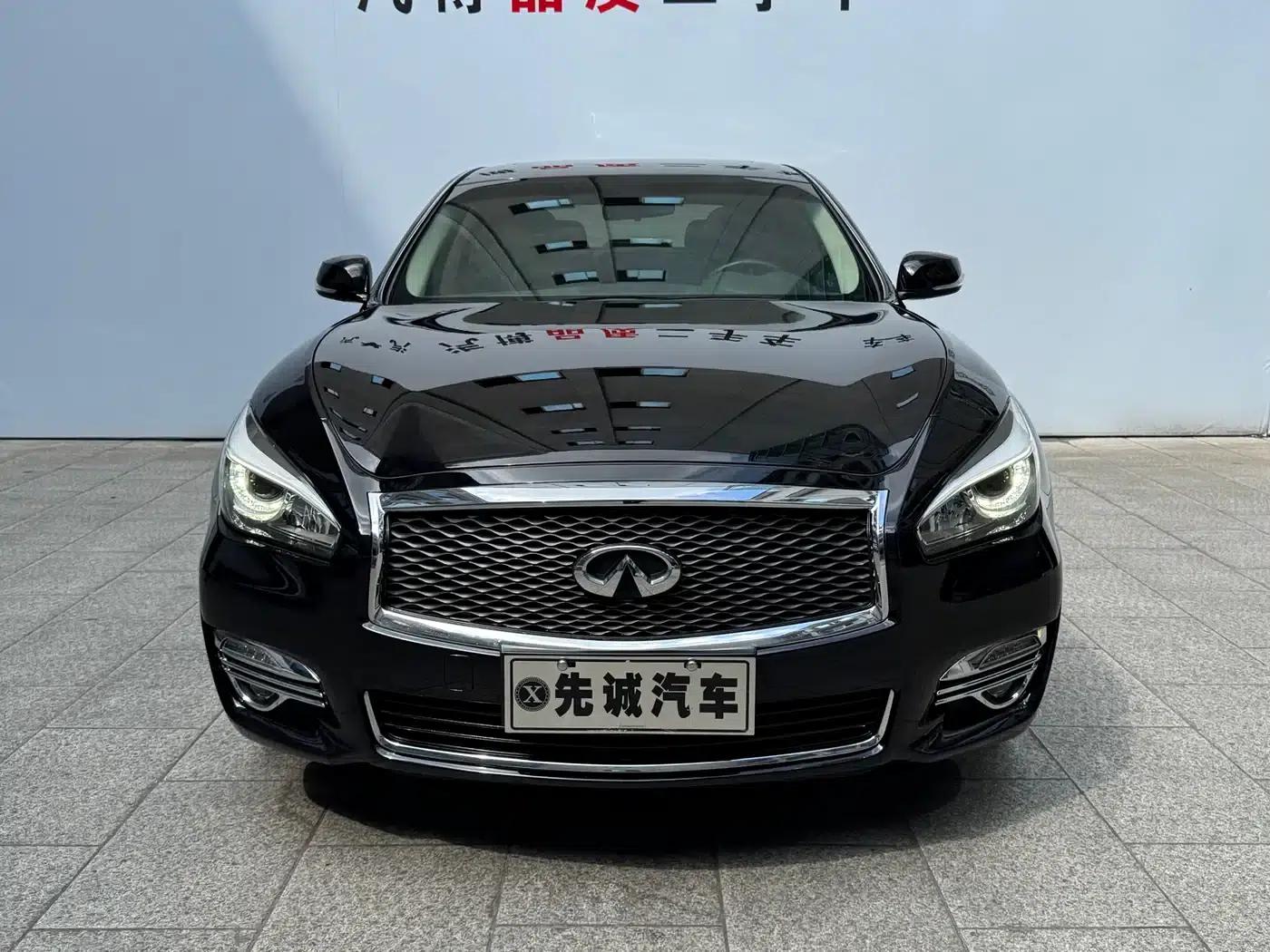 Infiniti Q70 2015 Q70L 2.5L Elite Edition — миниатюра 2