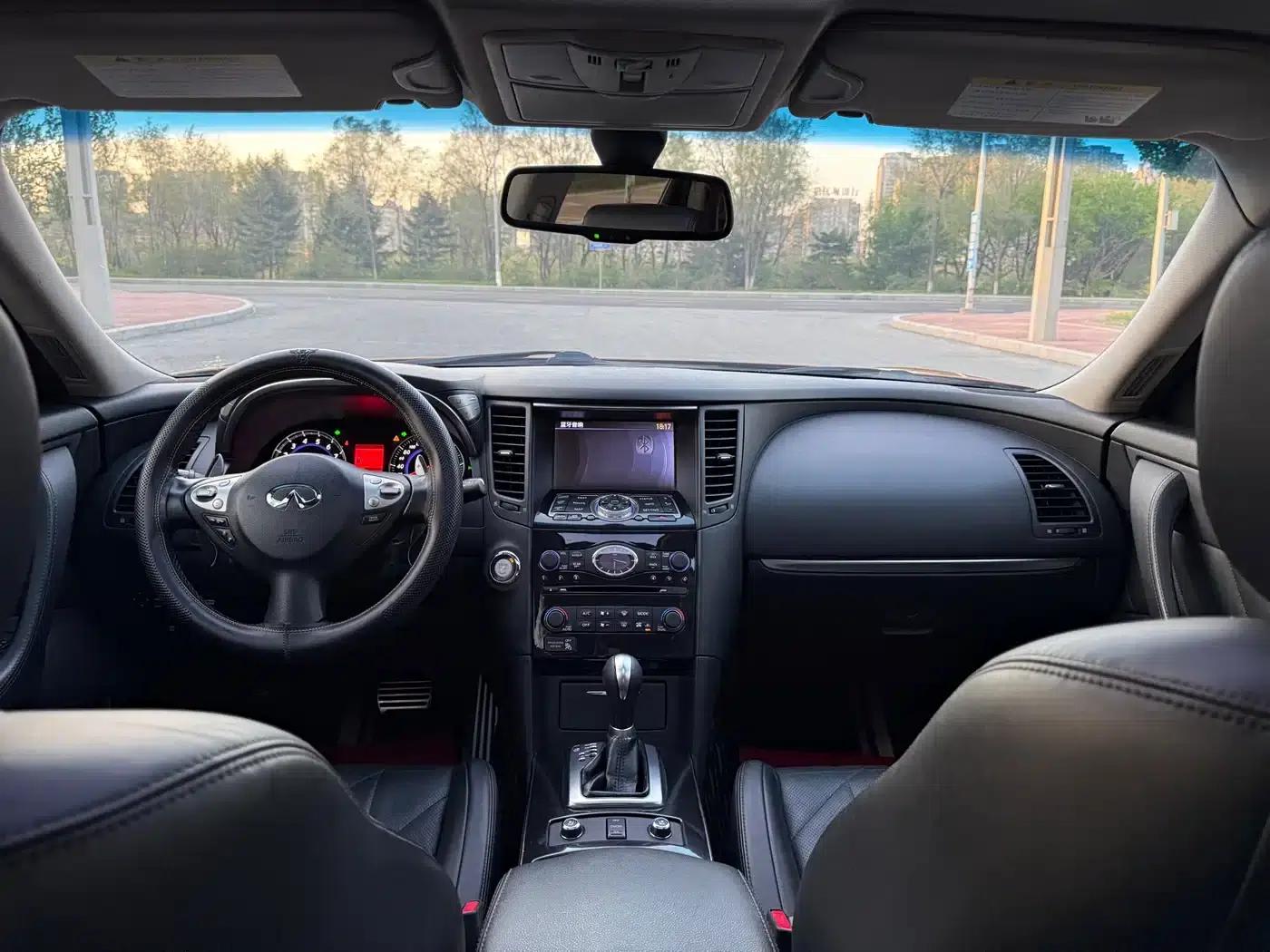 Infiniti FX 2010 FX50 Ultimate Edition — миниатюра 12