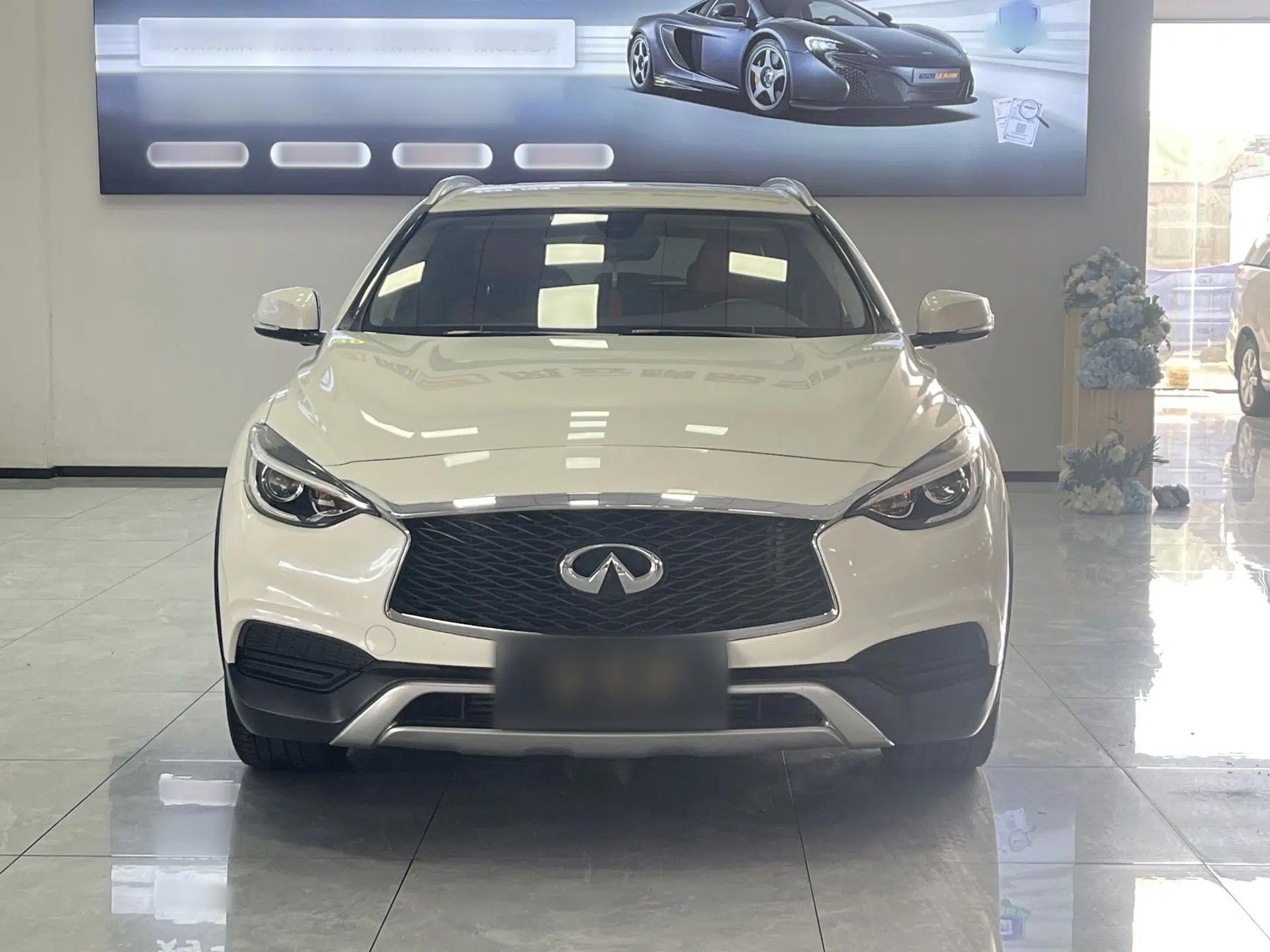 Infiniti QX30 2017 1.6T Two-Wheel Drive Fashion Edition — миниатюра 6