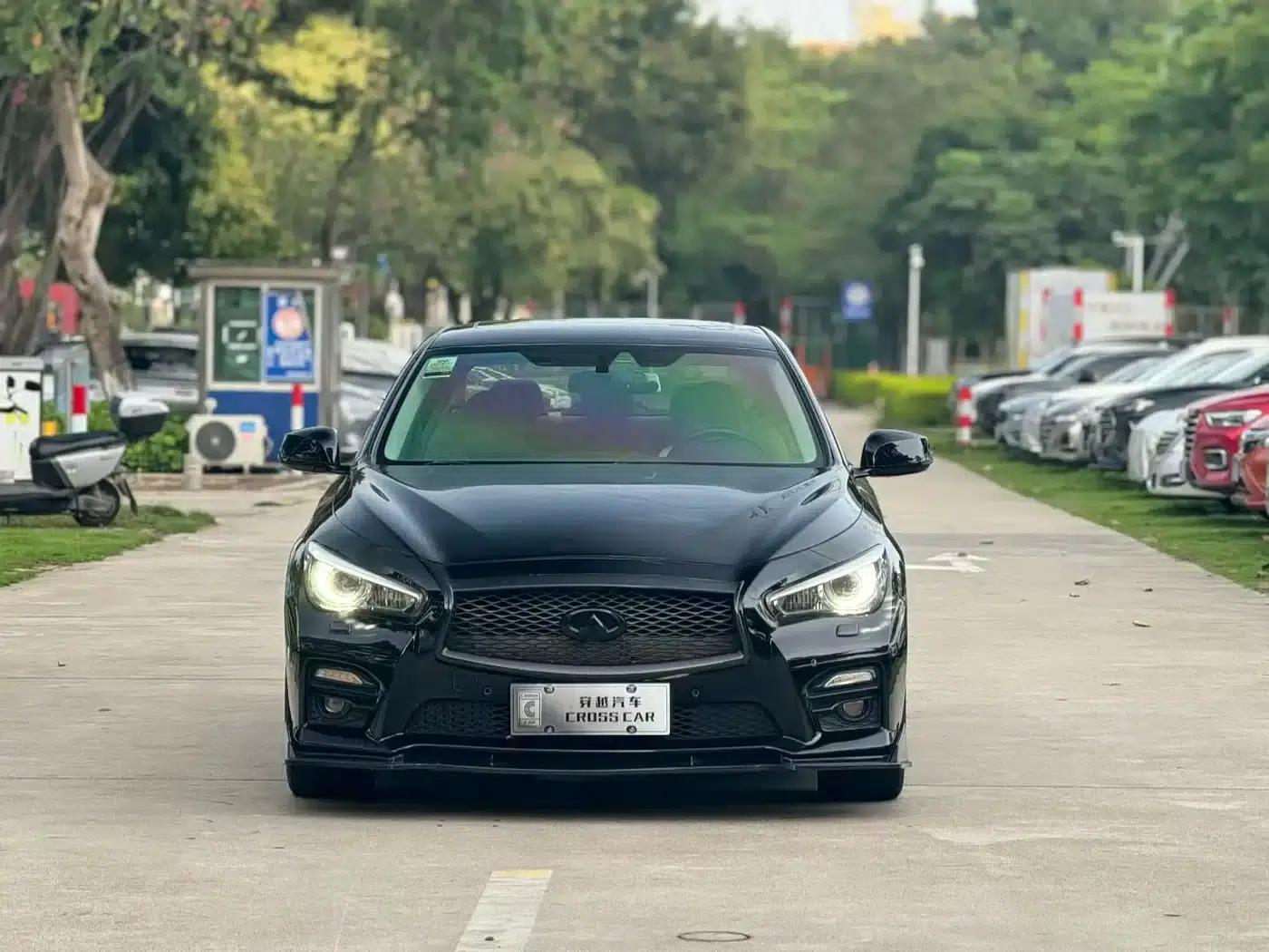 Infiniti Q50 2014 3.7L Luxury Sport Edition — миниатюра 2
