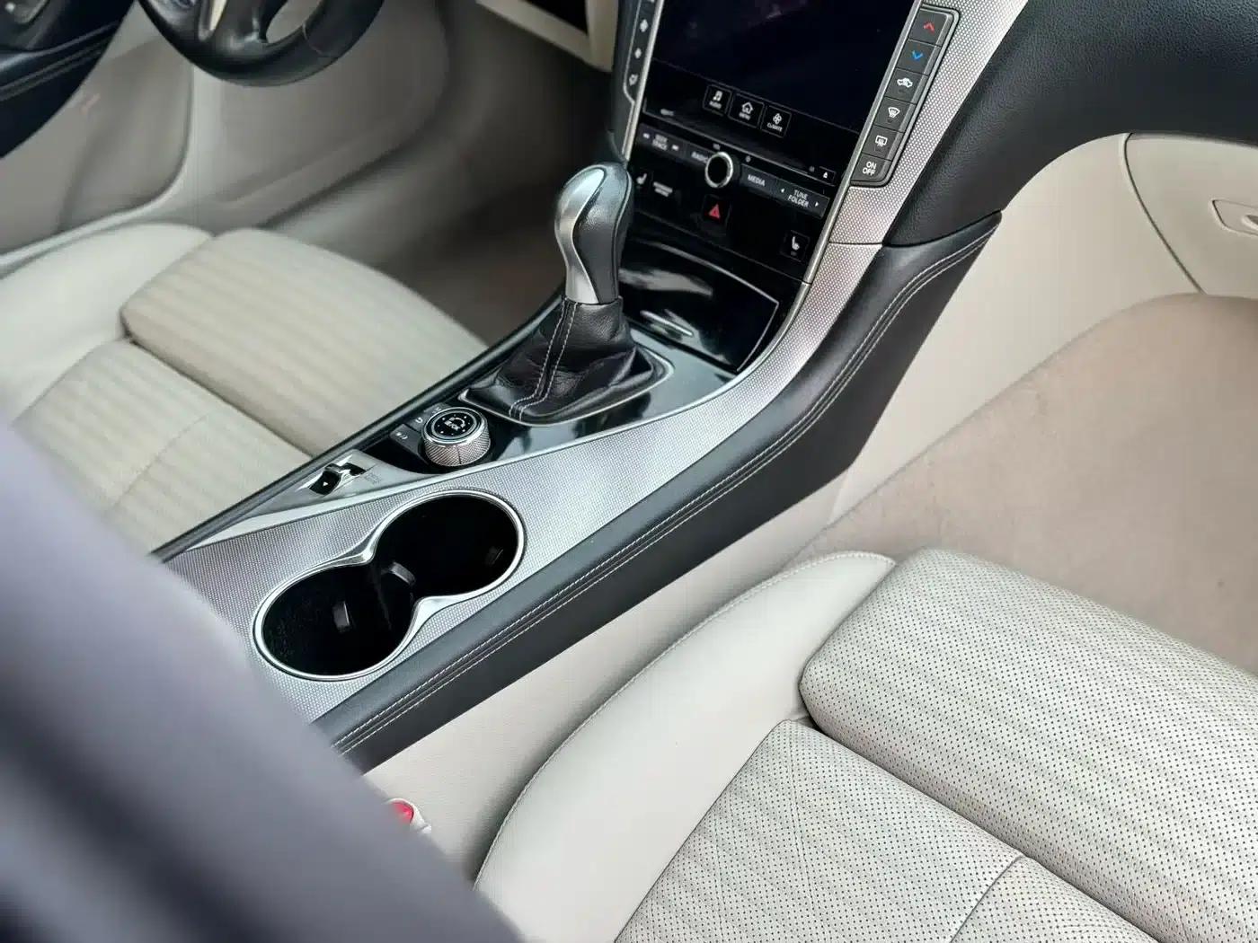 Infiniti Q50 2014 3.7L Luxury Sport Edition — миниатюра 9