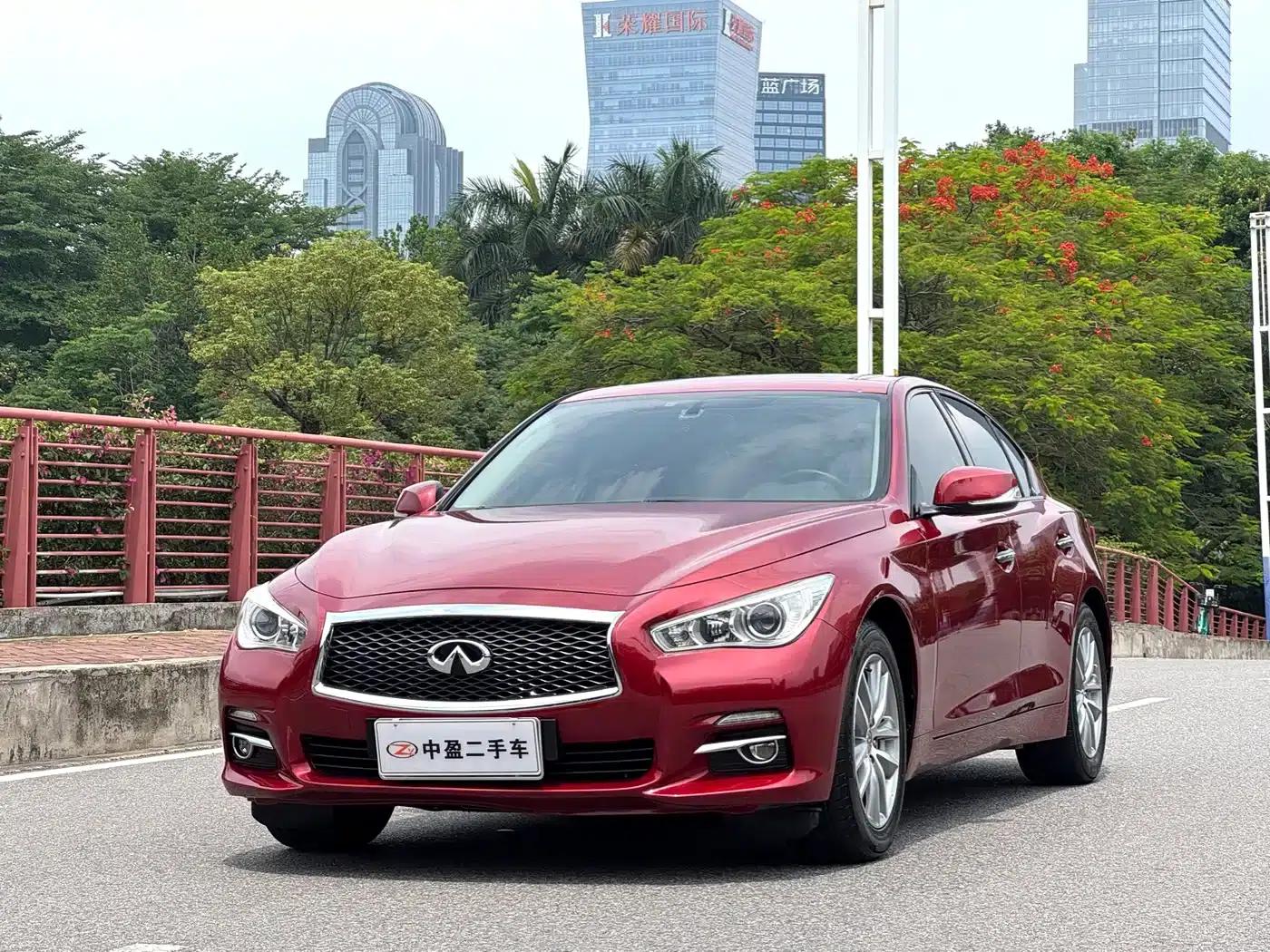 Infiniti Q50 2014 2.0T Comfort Edition — миниатюра 1
