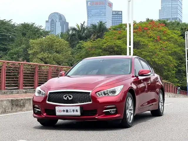 Infiniti Q50 2014 2.0T Comfort Edition
