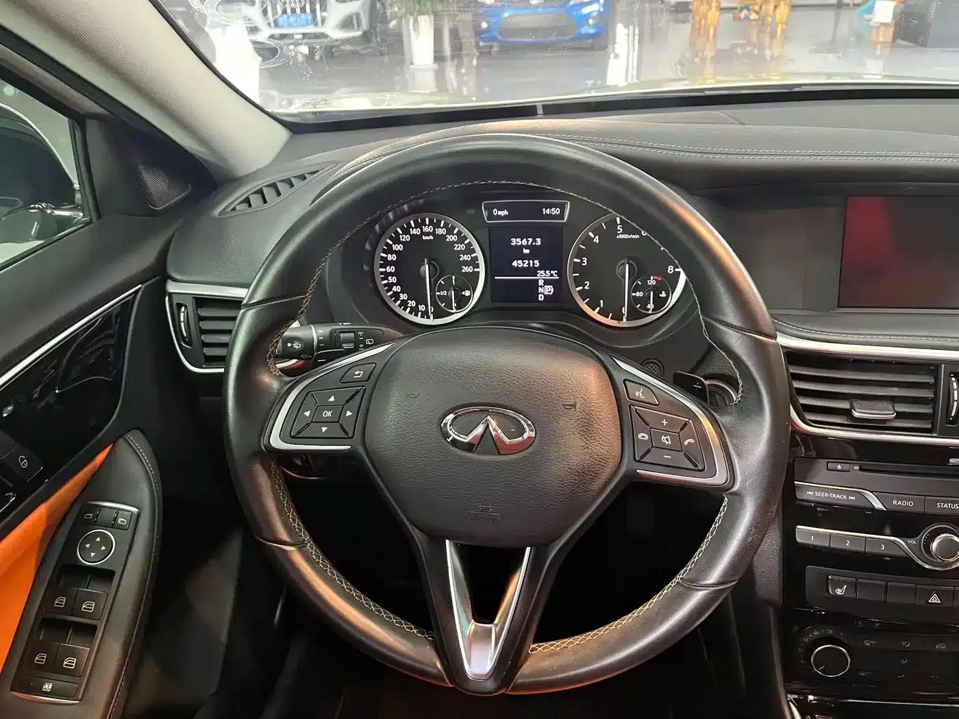 Infiniti QX30 2017 1.6T 2WD Fashion Edition — миниатюра 13
