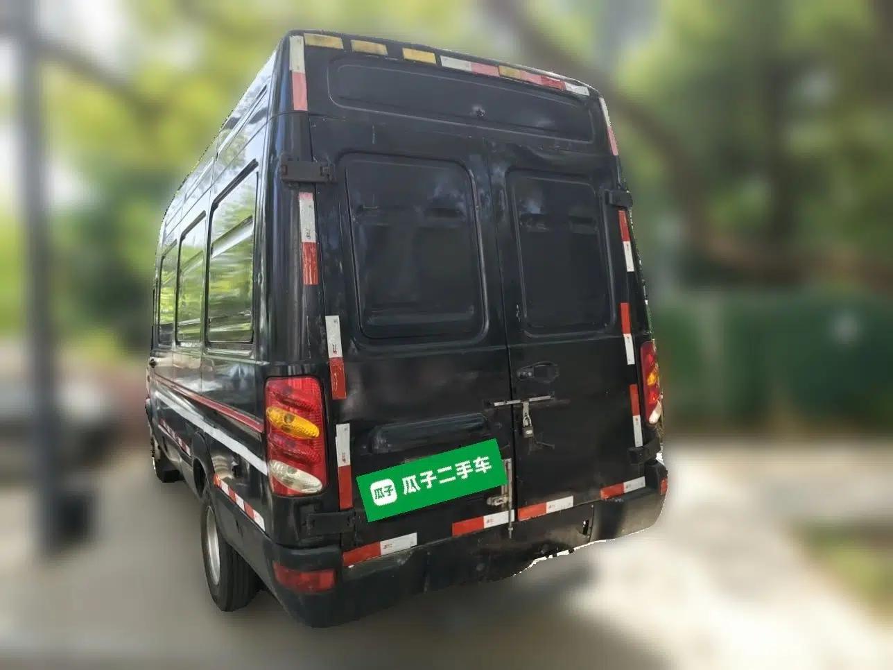 Iveco Daily  — миниатюра 4