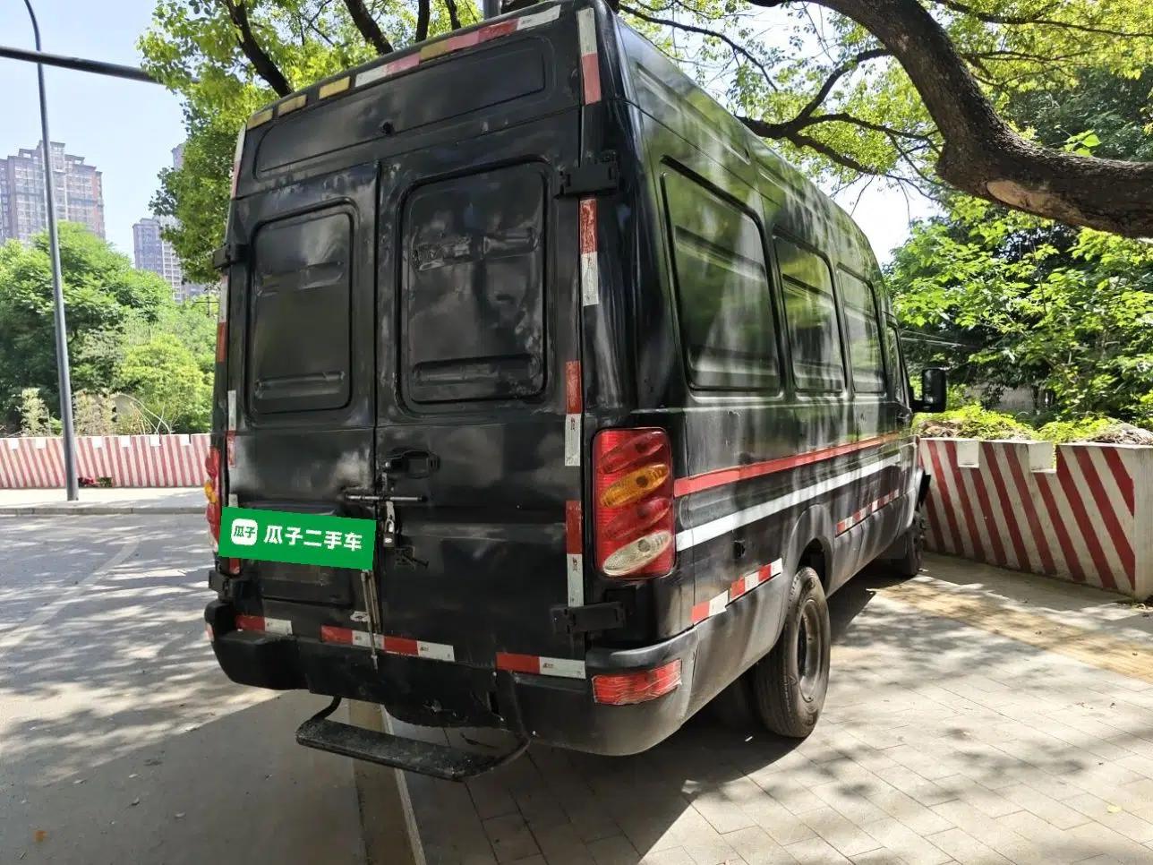 Iveco Daily  — миниатюра 6