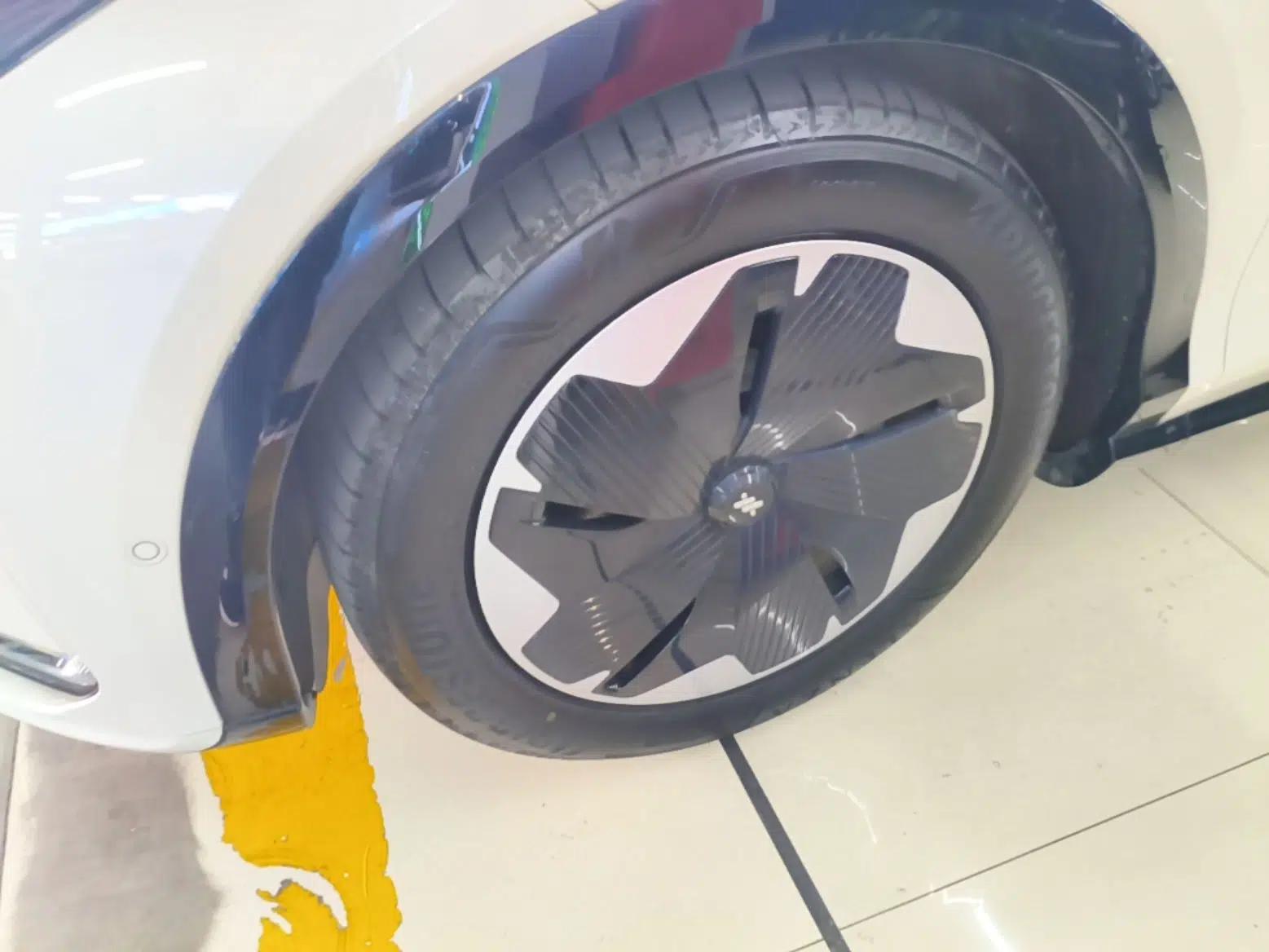 IM LS7 2023 90 kWh Elite Rear-Drive Version — миниатюра 8