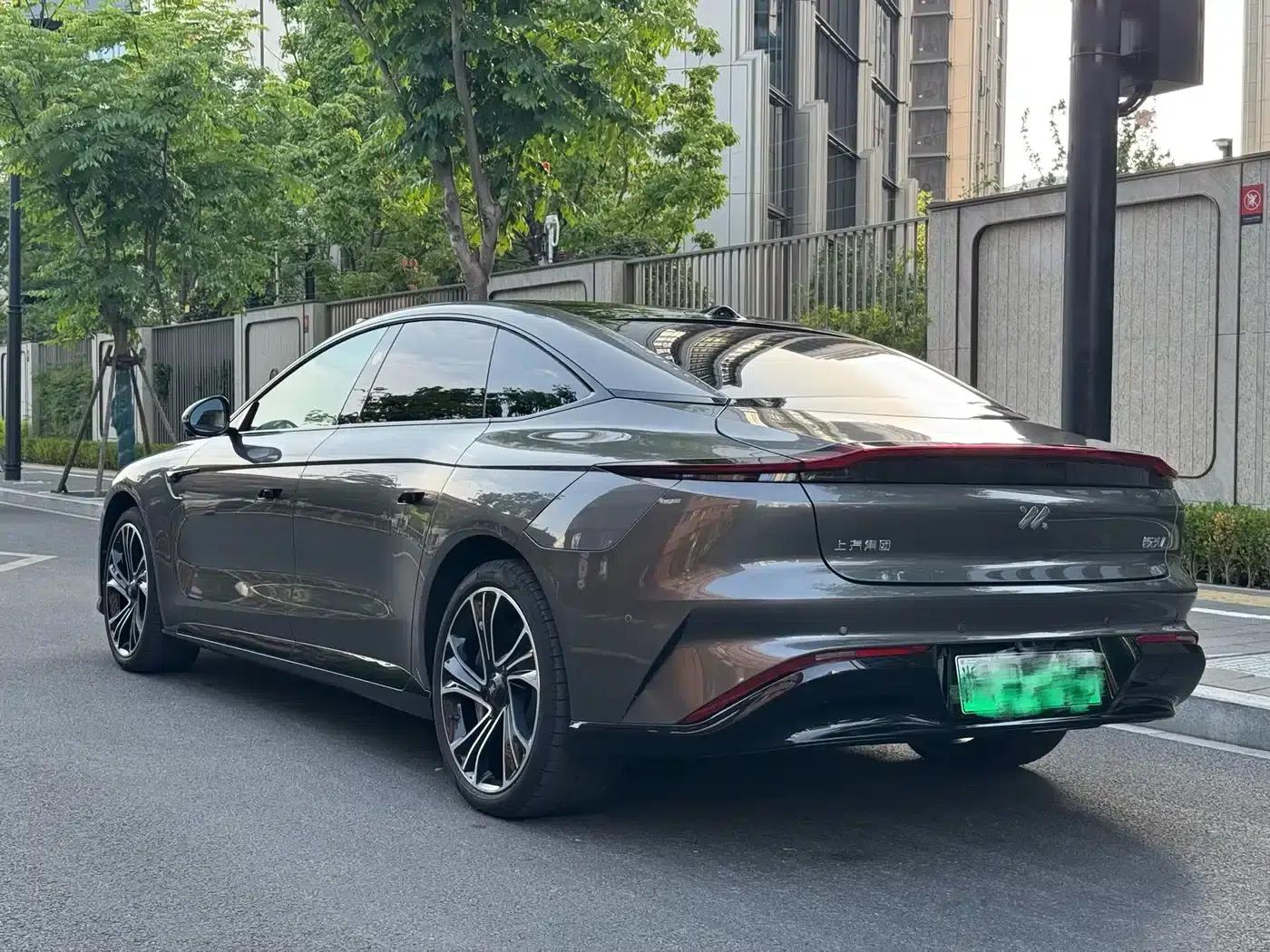Zhiji L7 2024 MAX Ultra-Long Range Edition — миниатюра 8