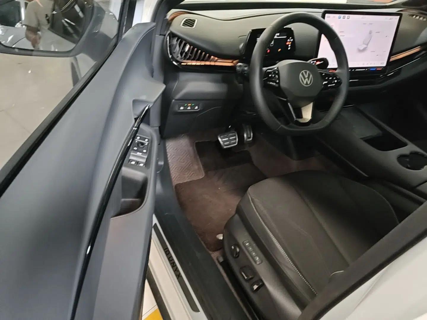 Volkswagen ID.UNYX 2024 Revised Pro Long-Range Version — миниатюра 19