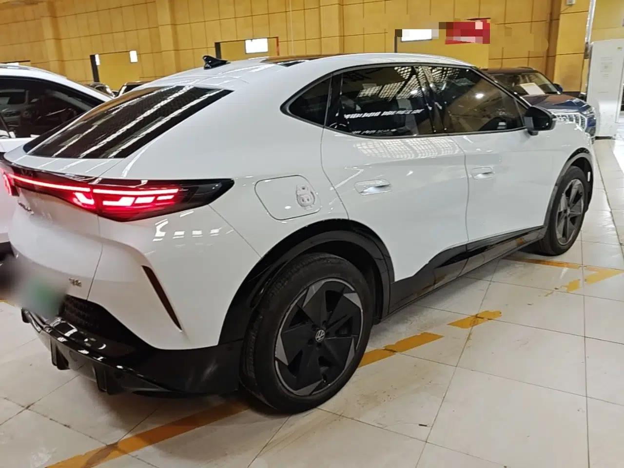 Volkswagen ID.UNYX 2024 Revised Pro Long-Range Version — миниатюра 6