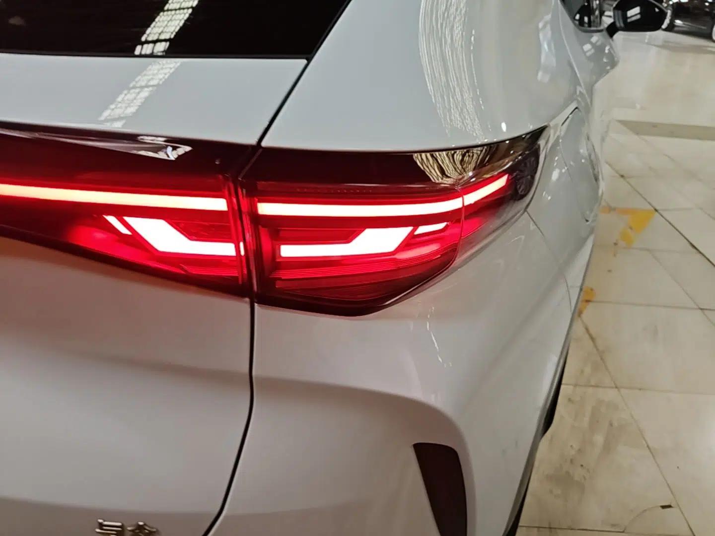 Volkswagen ID.UNYX 2024 Revised Pro Long-Range Version — миниатюра 7