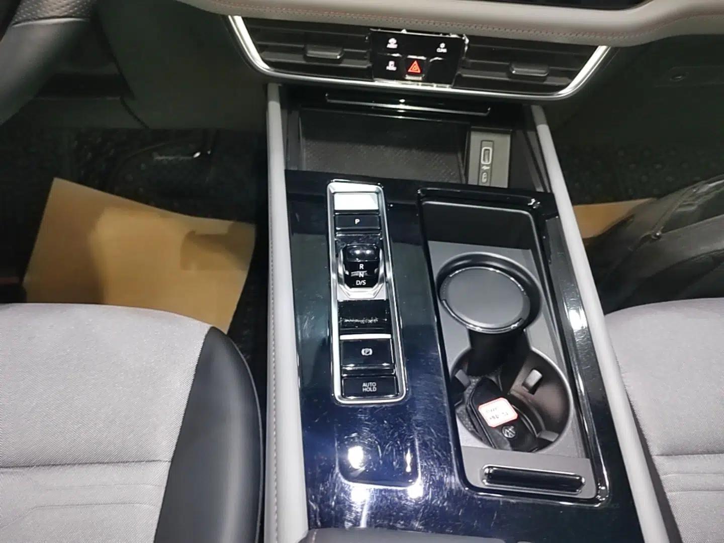 Volkswagen Teramont X 2021 330TSI Two-Wheel-Drive Luxury Edition — миниатюра 17