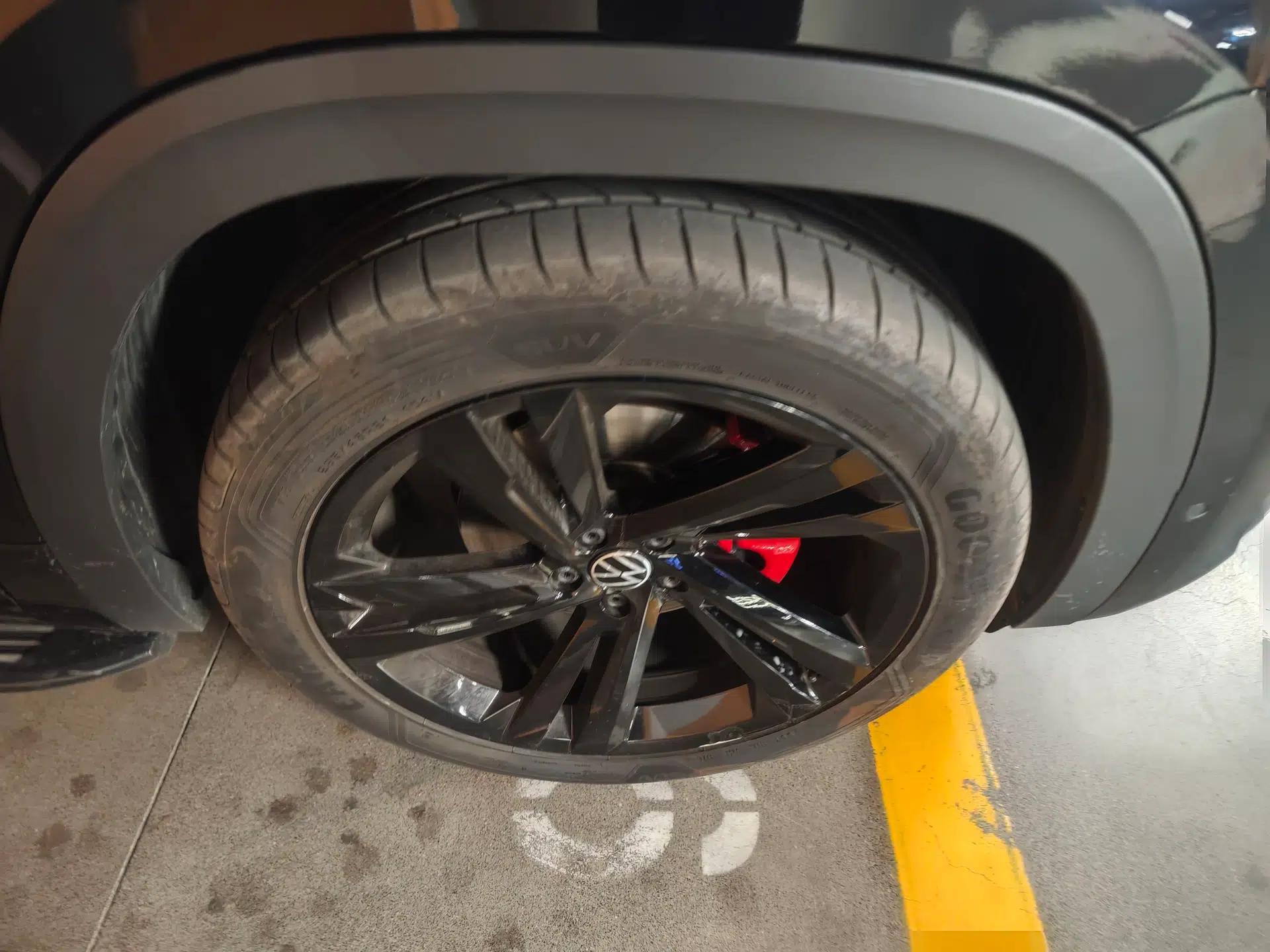 Volkswagen Teramont X 2024 380TSI Four-Wheel Drive Longxiang Edition — миниатюра 8