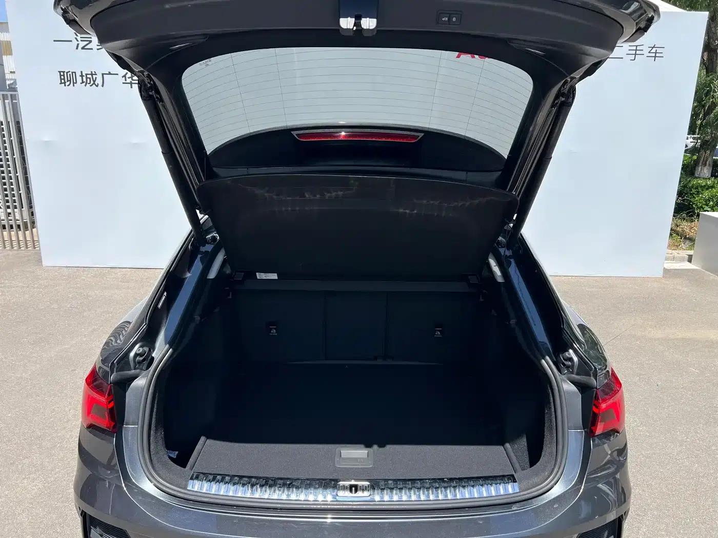 Audi Q3 Sportback 2023 40 TFSI Fashion Edition — миниатюра 14