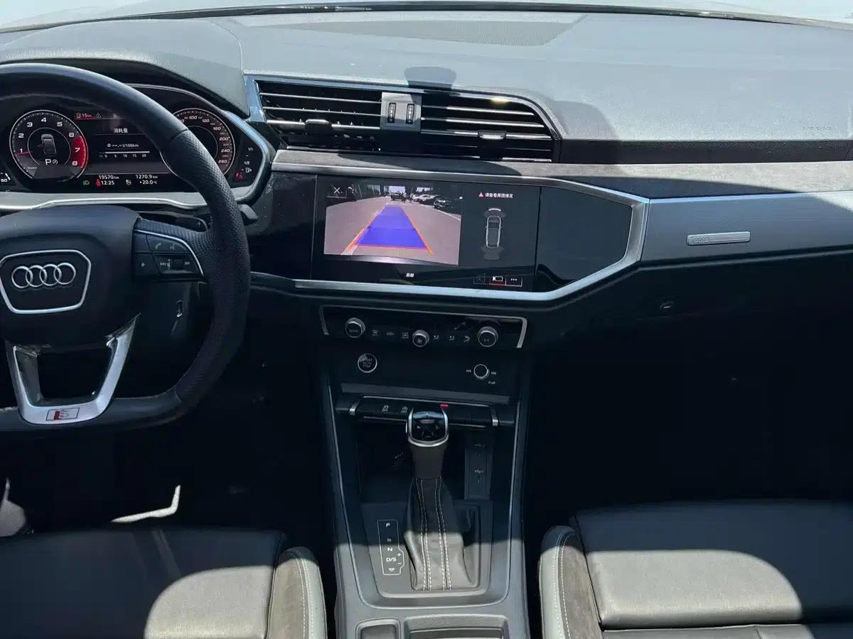 Audi Q3 Sportback 2023 40 TFSI Fashion Edition — миниатюра 8