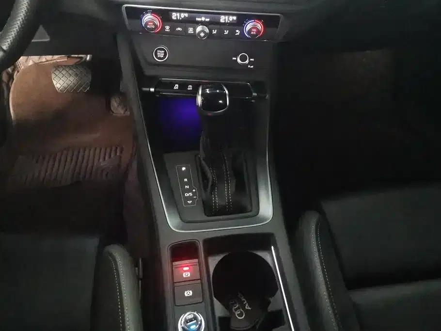 Audi Q3 Sportback 2023 40 TFSI Fashion Edition — миниатюра 16