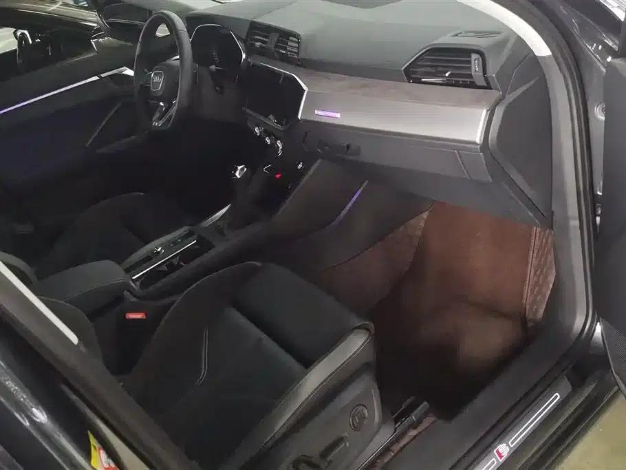 Audi Q3 Sportback 2023 40 TFSI Fashion Edition — миниатюра 8