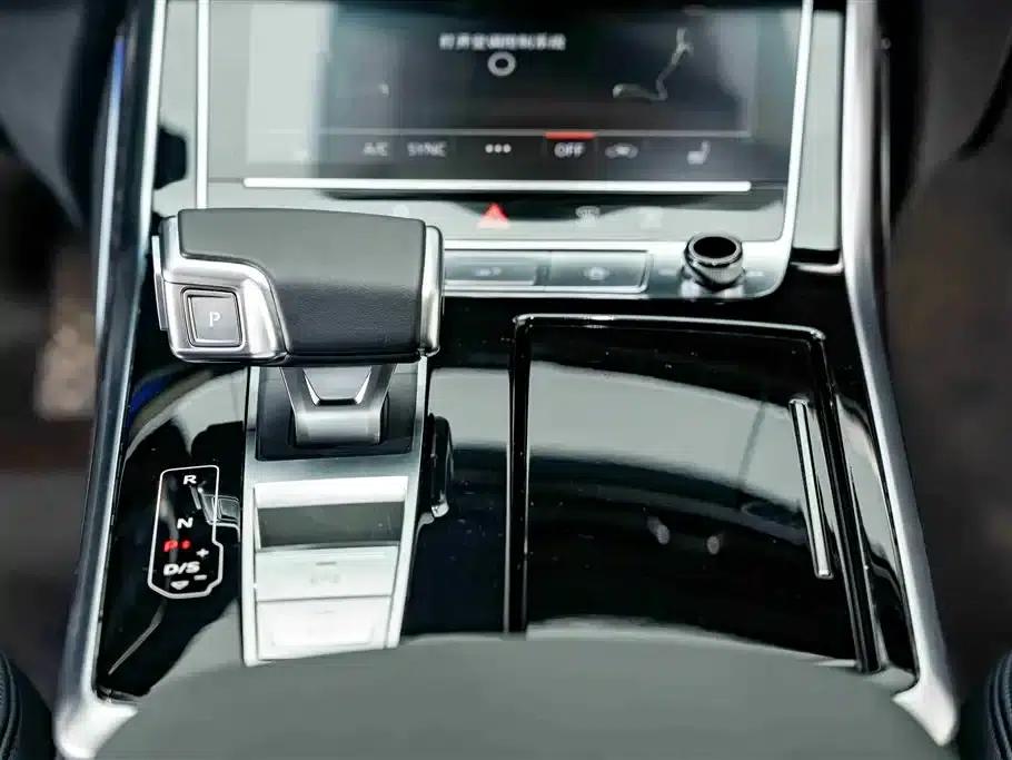 Audi Q8 2021 55 TFSI Luxury Dynamic — миниатюра 15